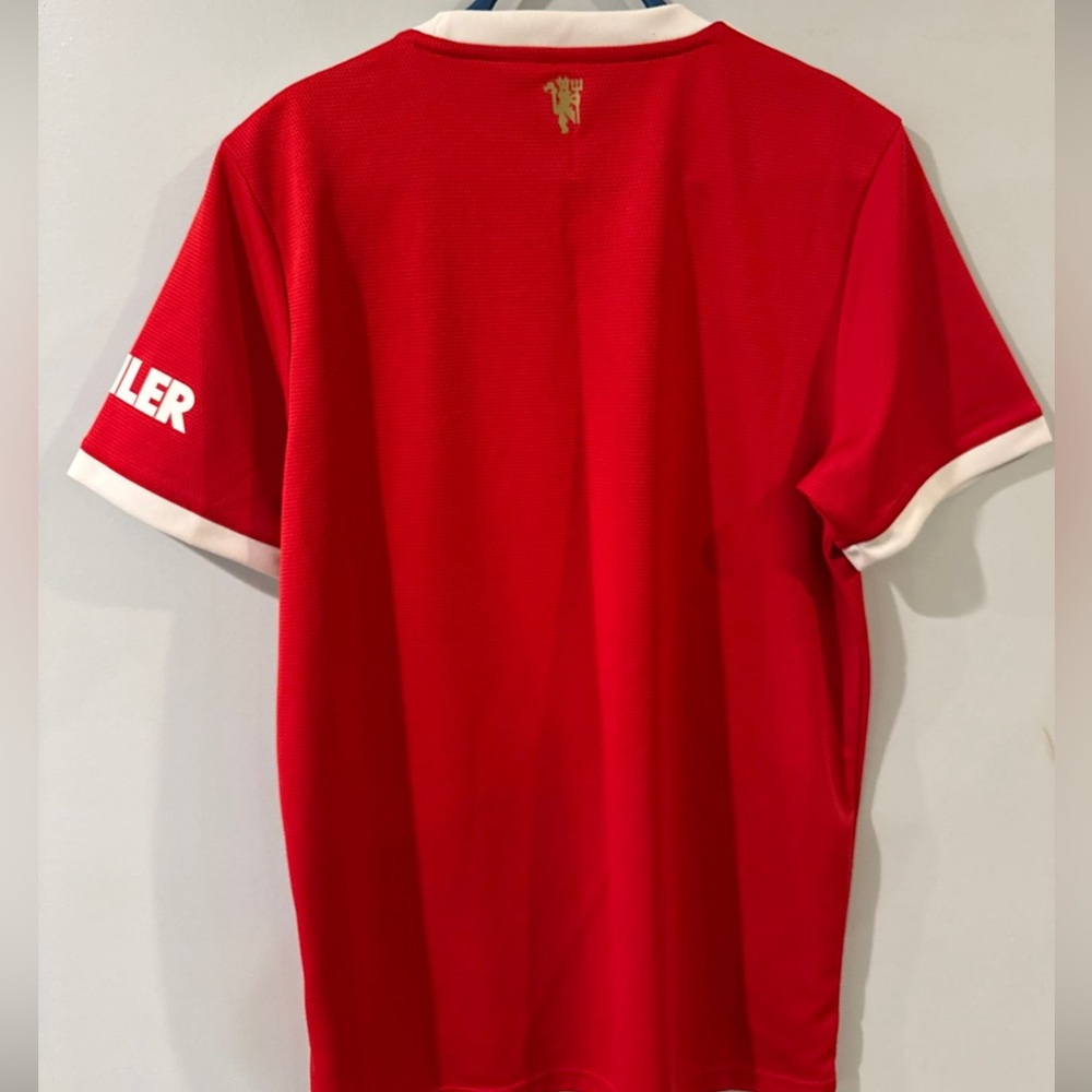 Adidas Men's 2021-22 Manchester United Home Jersey - Picture 3 of 4